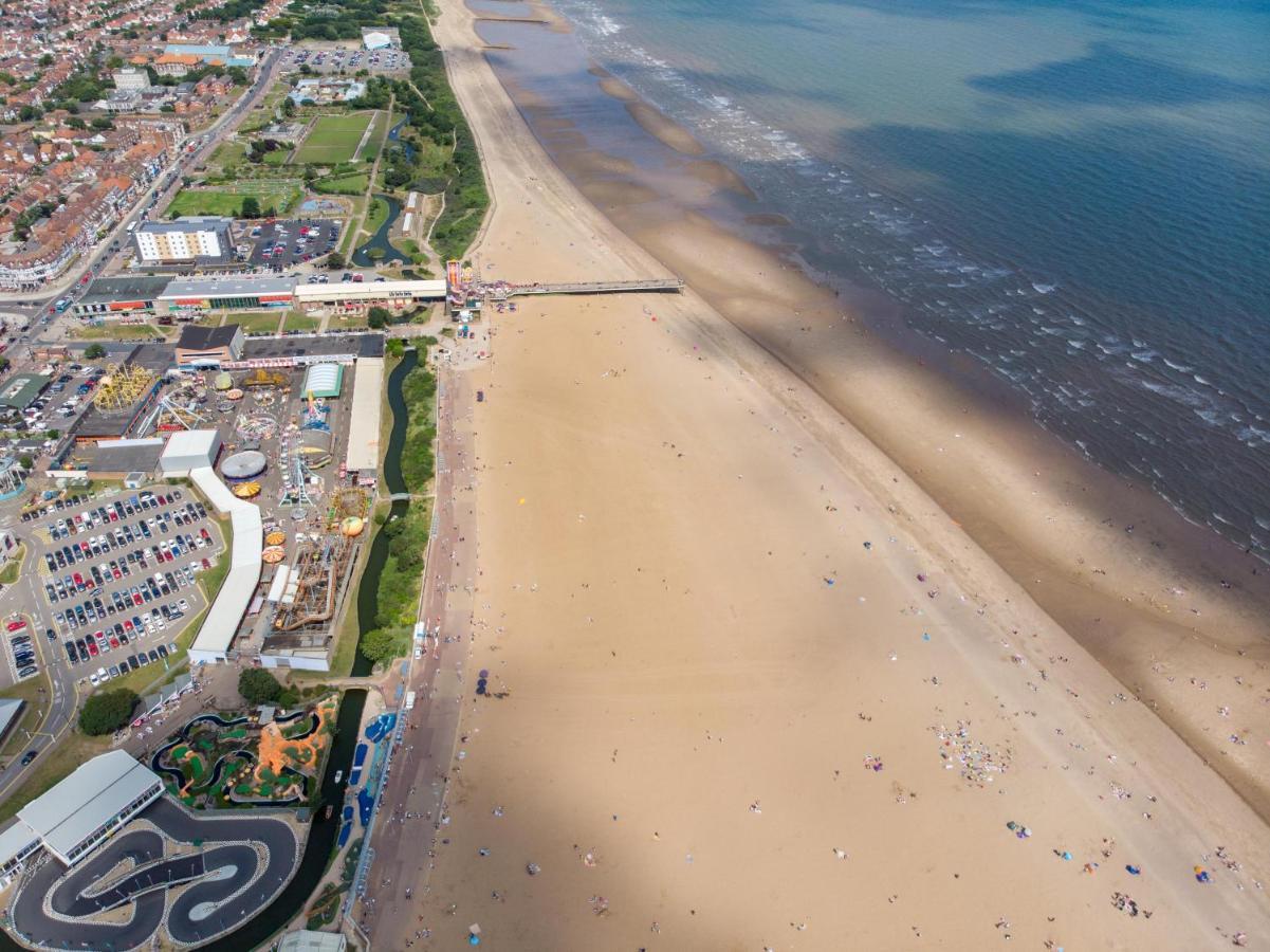 Stunning Caravan With Full Lake View At Southview Holiday Park Ref 33004Ml Skegness Esterno foto
