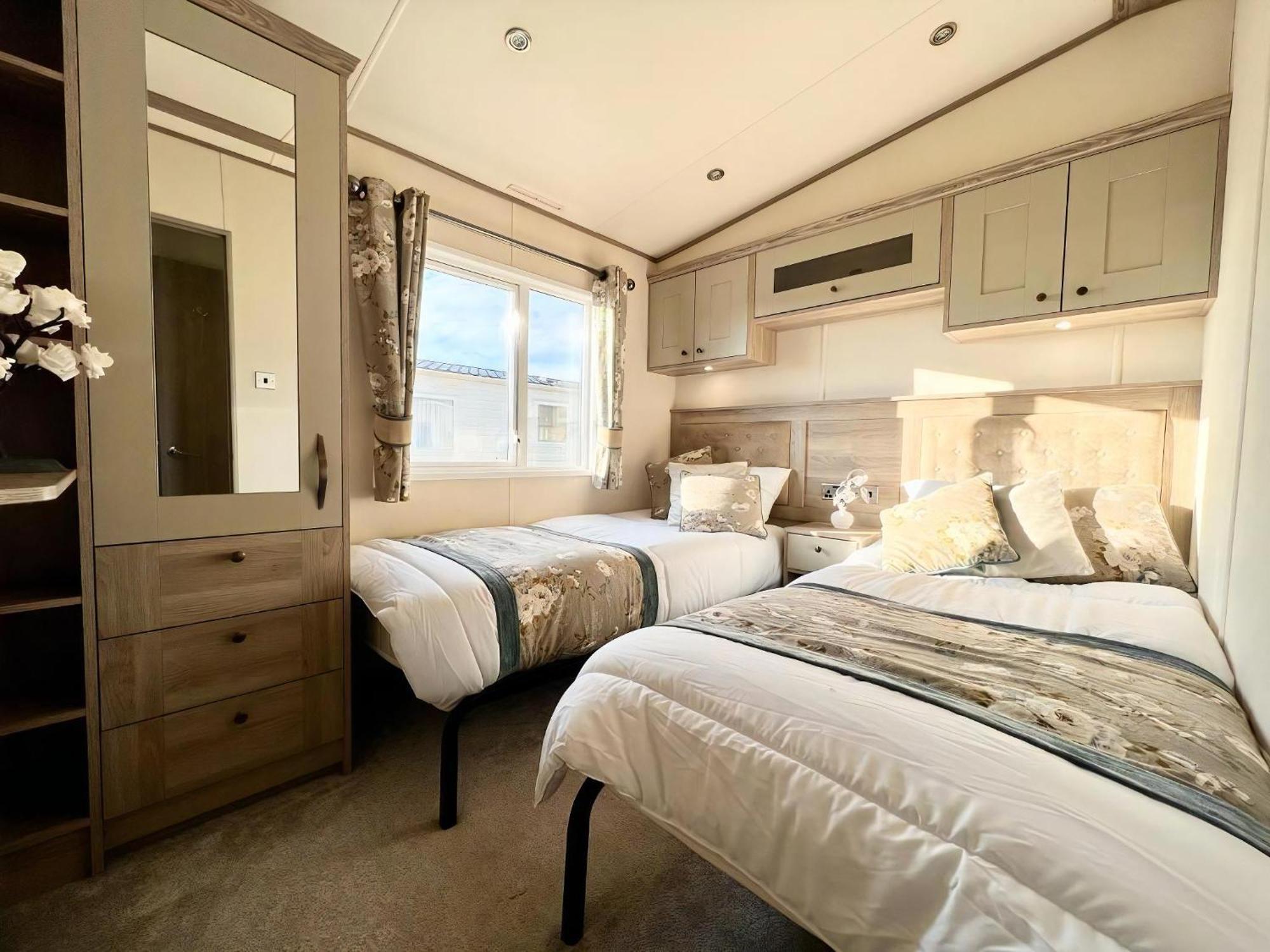 Stunning Caravan With Full Lake View At Southview Holiday Park Ref 33004Ml Skegness Esterno foto
